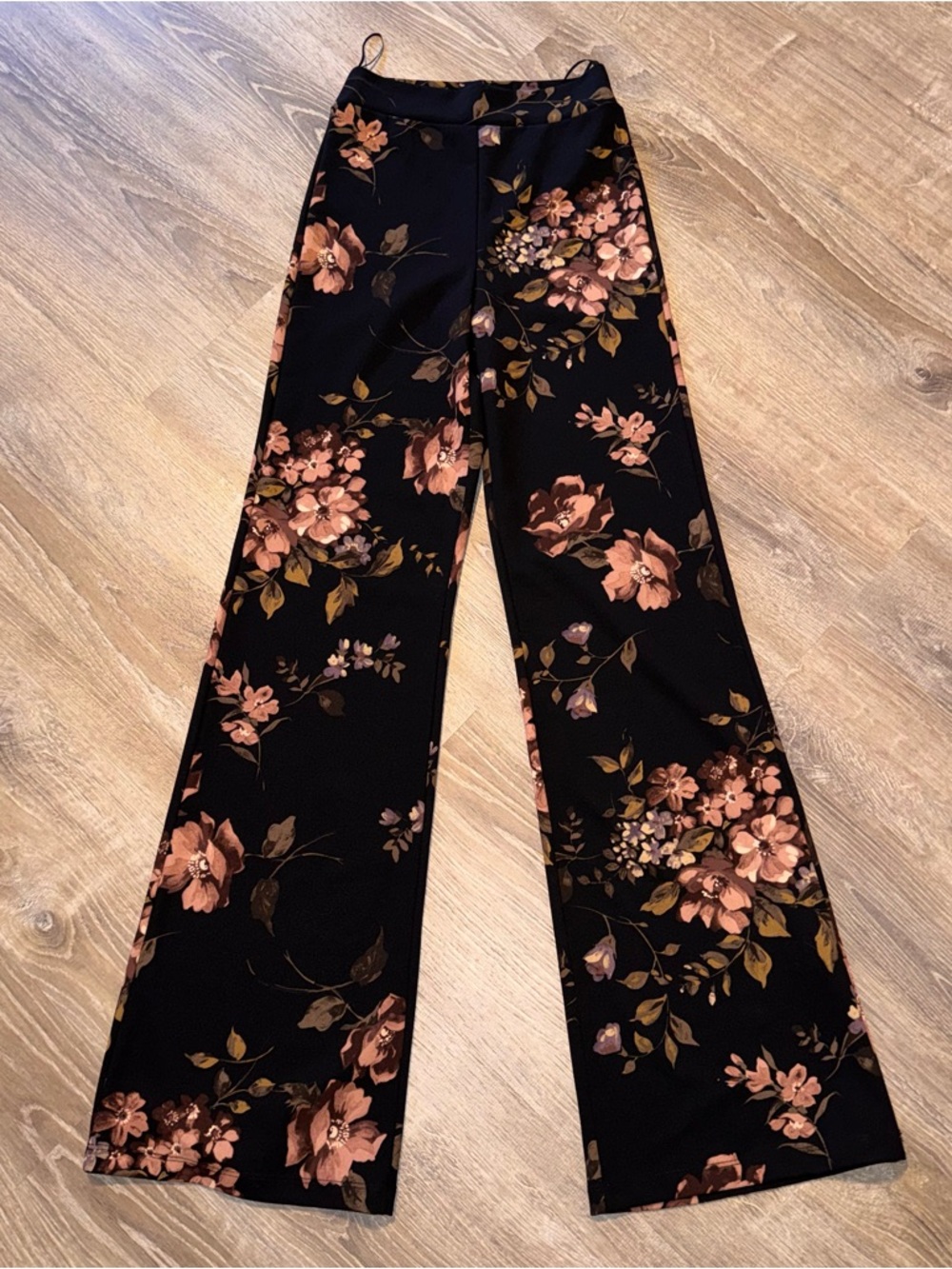 Windsor Black Floral flare Leg elastic waist Pants with Pink & Olive Blooms XS